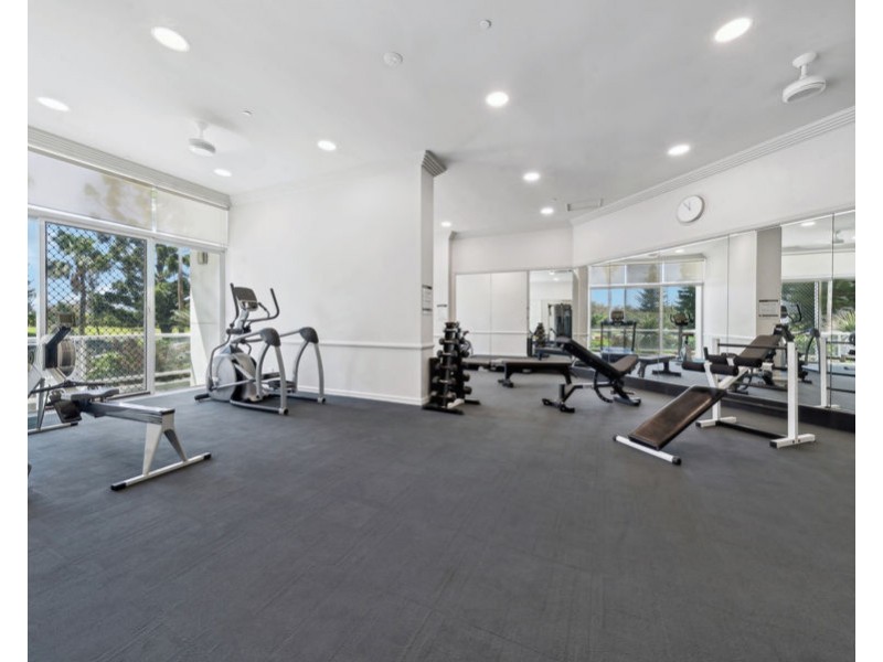 12/177 Old Burleigh Road, Broadbeach QLD 4218