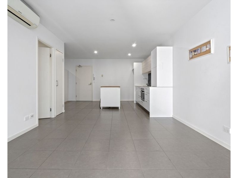 1211/6-8 Waterford Court, Bundall QLD 4217