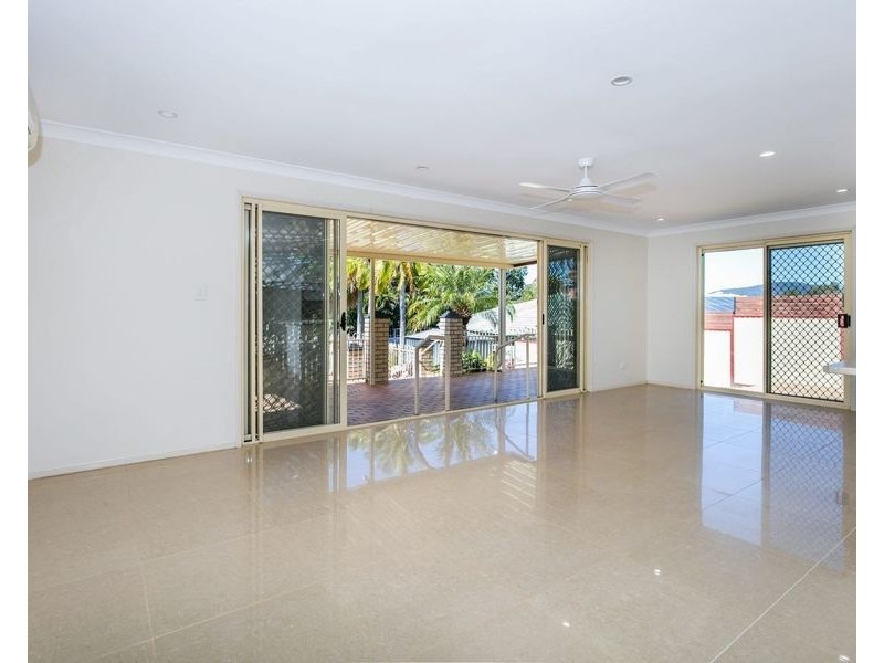 202 Mount Warren Boulevard, Mount Warren Park QLD 4207