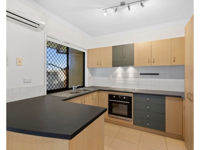 3/20 Brown Street, Labrador QLD 4215