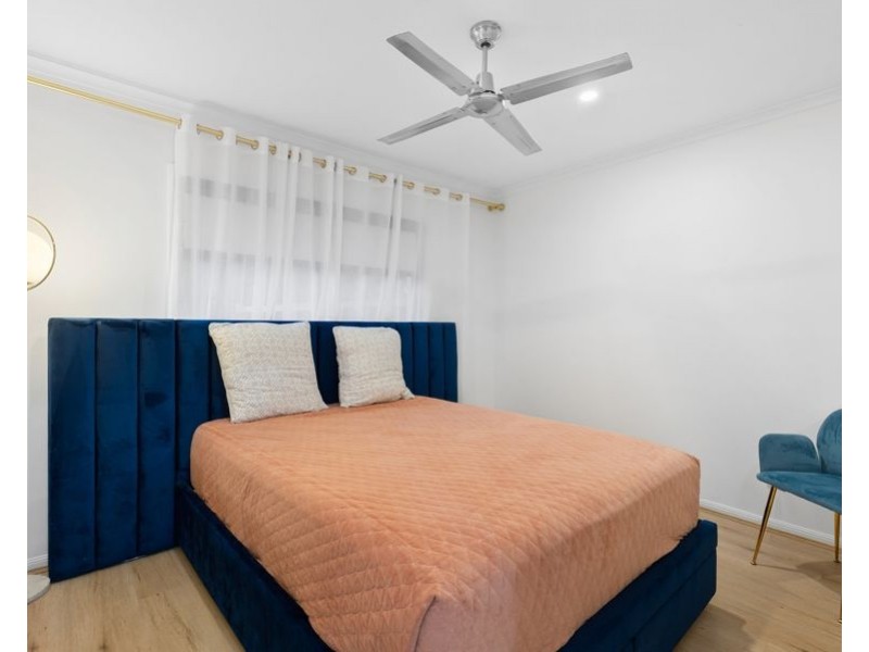 20 Blaxland Avenue, Molendinar QLD 4214