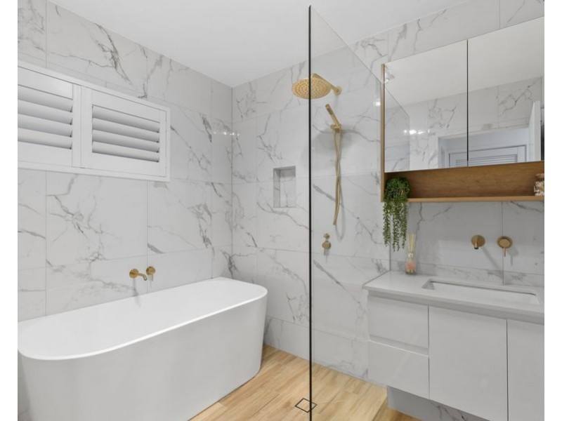 20 Blaxland Avenue, Molendinar QLD 4214