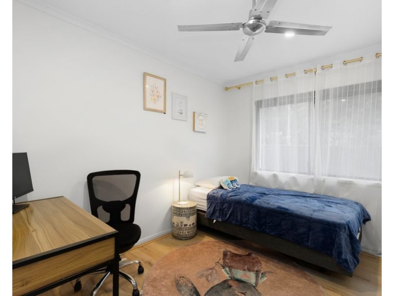 20 Blaxland Avenue, Molendinar QLD 4214