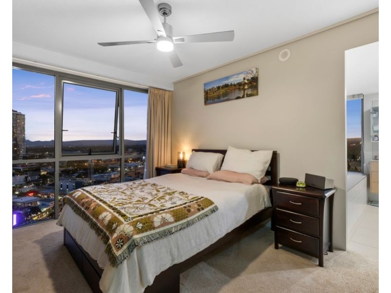 274/105 Scarborough Street, Southport QLD 4215