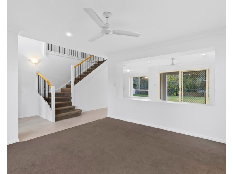 30 Tanzen Drive, Arundel QLD 4214