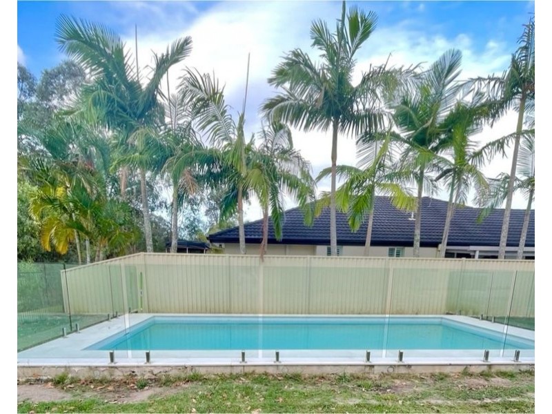 30 Tanzen Drive, Arundel QLD 4214