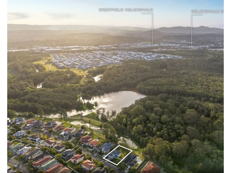 30 Tanzen Drive, Arundel QLD 4214