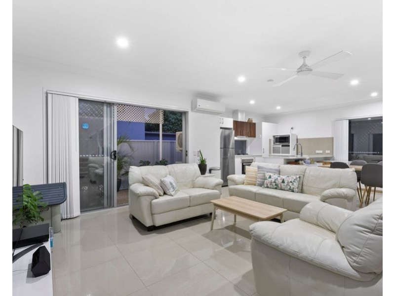 Lot 2/112 Eugaree Street, Southport QLD 4215