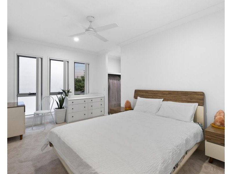 Lot 2/112 Eugaree Street, Southport QLD 4215