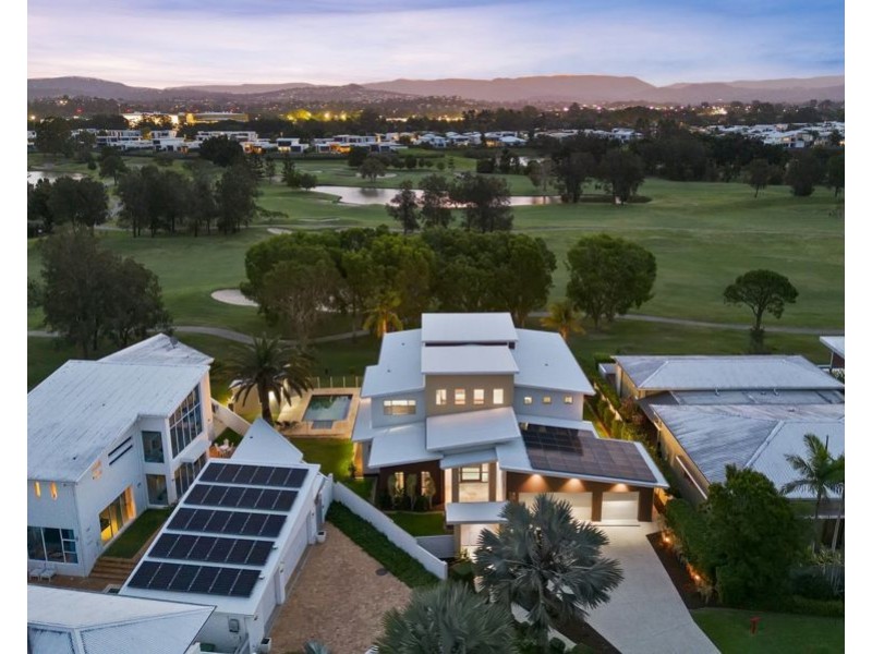 1038 Lakeview Terrace, Benowa QLD 4217