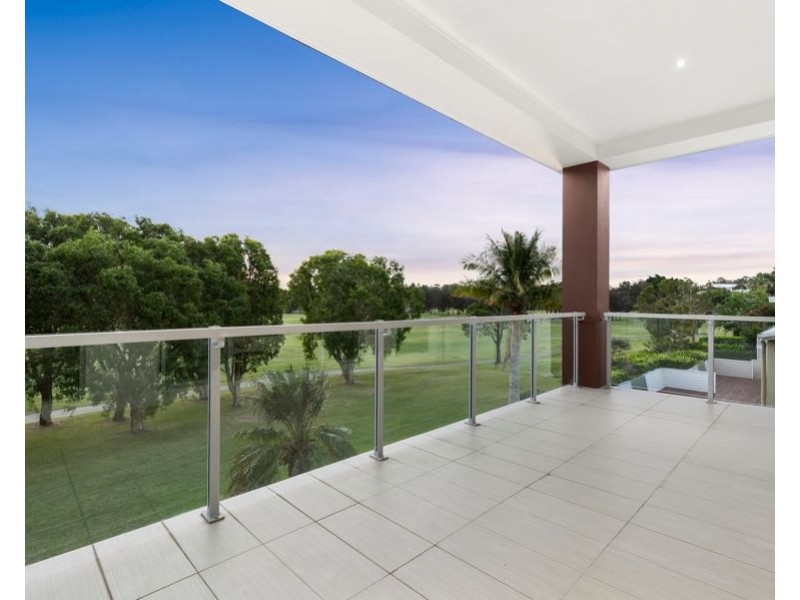 1038 Lakeview Terrace, Benowa QLD 4217