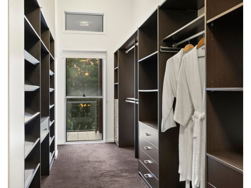 1038 Lakeview Terrace, Benowa QLD 4217