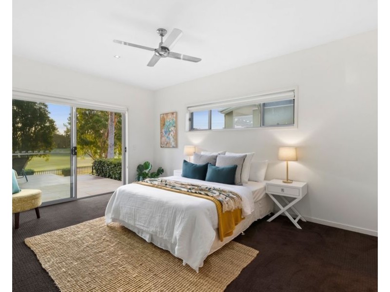 1038 Lakeview Terrace, Benowa QLD 4217