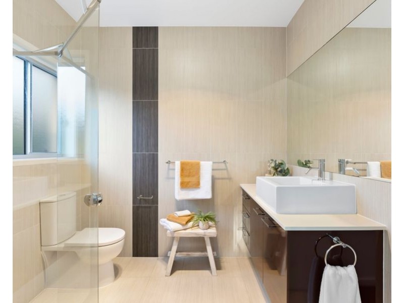 1038 Lakeview Terrace, Benowa QLD 4217