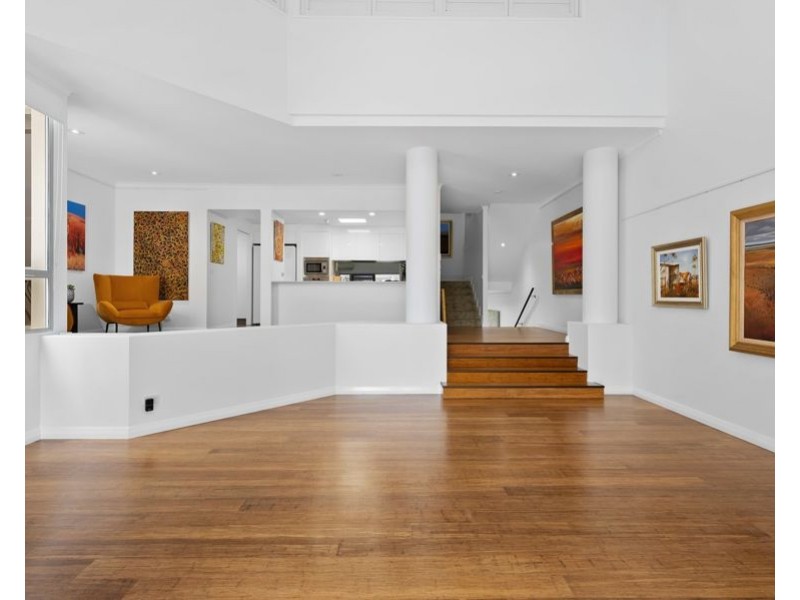 80/125 Santa Cruz Boulevard, Clear Island Waters QLD 4226