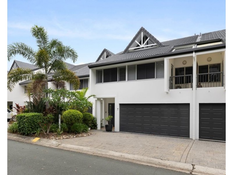 80/125 Santa Cruz Boulevard, Clear Island Waters QLD 4226