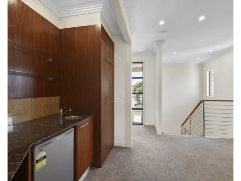 8025 Key Waters, Sanctuary Cove QLD 4212