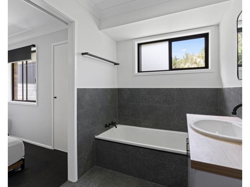 83 Ware Drive, Currumbin Waters QLD 4223