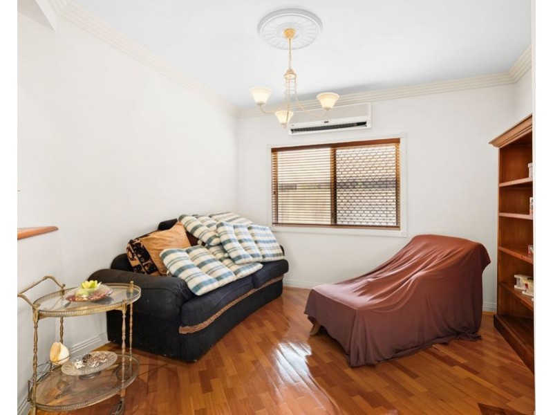 12 Jaeger Way, Benowa Waters QLD 4217