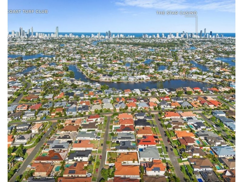 12 Jaeger Way, Benowa Waters QLD 4217