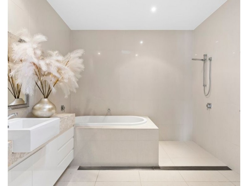 3 Connelly Court, Mudgeeraba QLD 4213