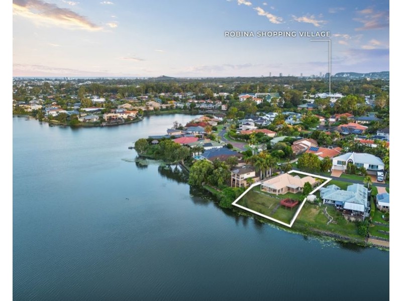 30 Mornington Terrace, Robina QLD 4226