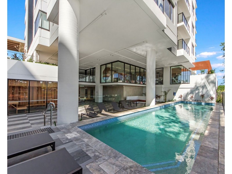 1208/372 Marine Parade, Labrador QLD 4215