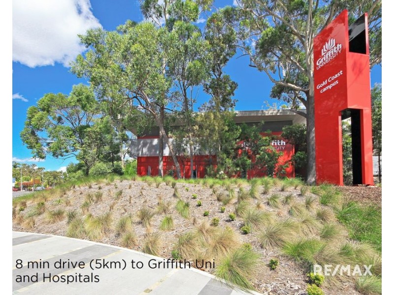 1208/372 Marine Parade, Labrador QLD 4215