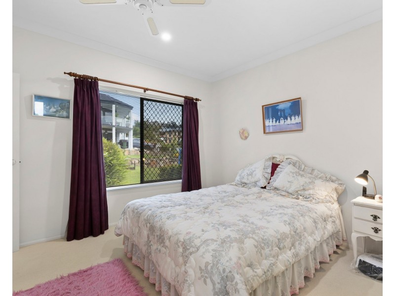 6 Marriott Way, Highland Park QLD 4211