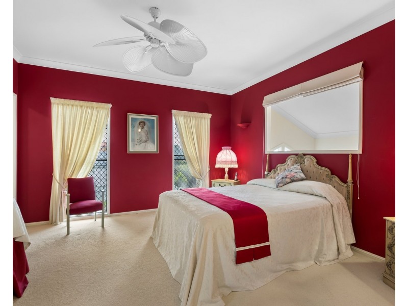 6 Marriott Way, Highland Park QLD 4211