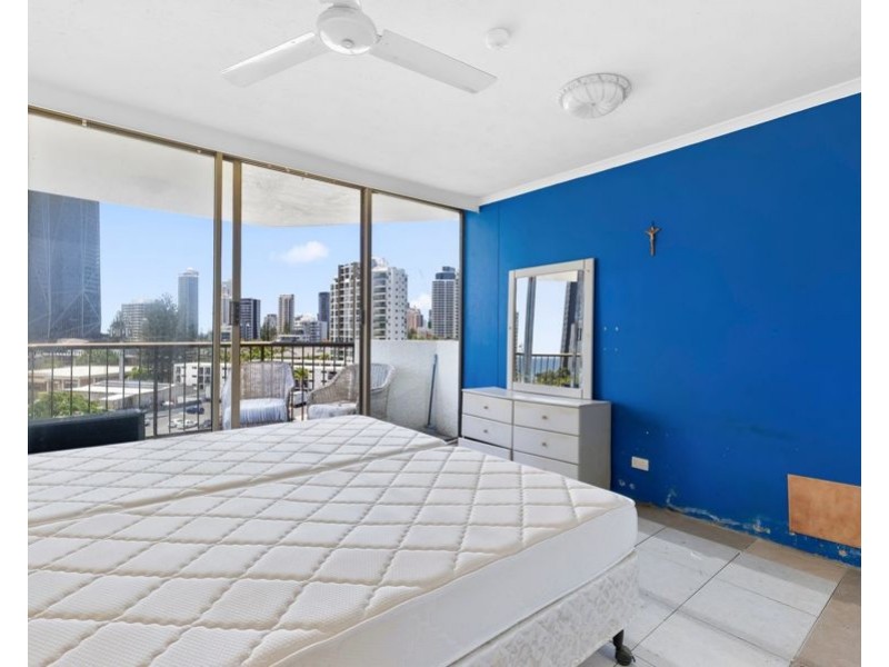 24/2916 Gold Coast Highway, Surfers Paradise QLD 4217