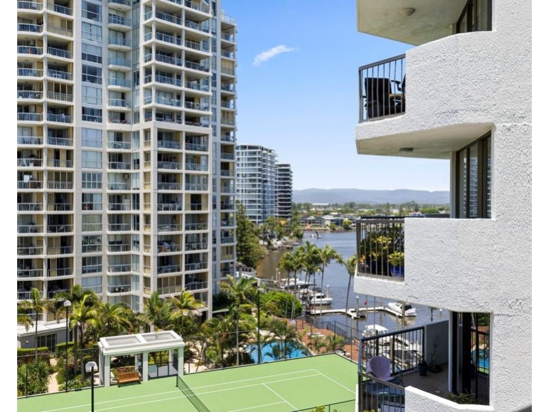 24/2916 Gold Coast Highway, Surfers Paradise QLD 4217