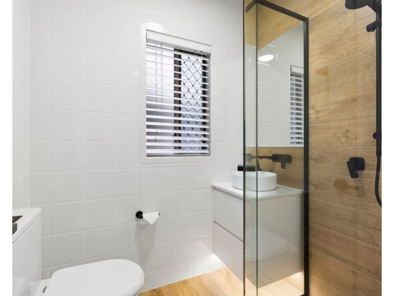 23 Banbrook Court, Molendinar QLD 4214