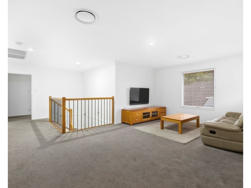 23 Banbrook Court, Molendinar QLD 4214