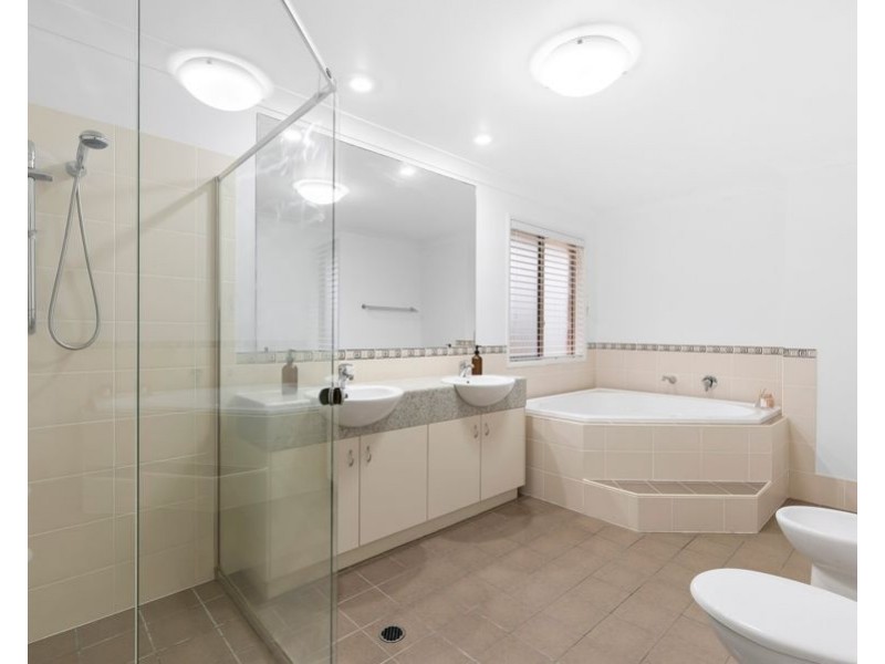 23 Banbrook Court, Molendinar QLD 4214