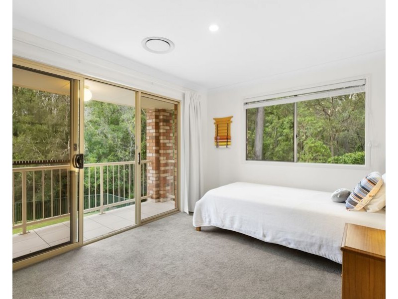 23 Banbrook Court, Molendinar QLD 4214