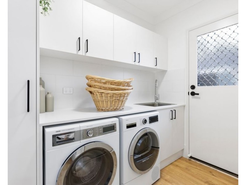 23 Banbrook Court, Molendinar QLD 4214