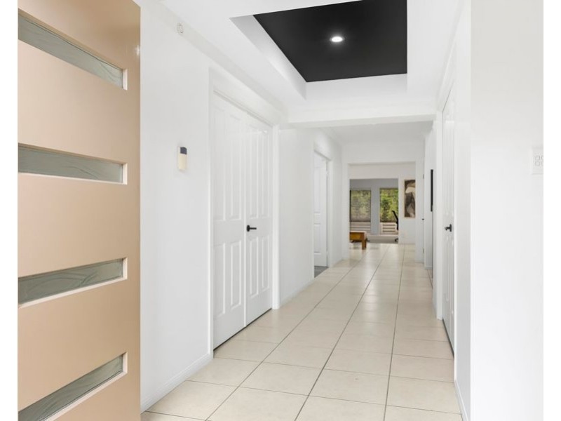 23 Banbrook Court, Molendinar QLD 4214