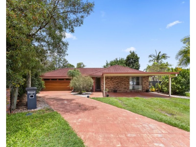 37 Cathedral Avenue, Molendinar QLD 4214