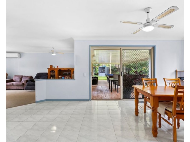 37 Cathedral Avenue, Molendinar QLD 4214