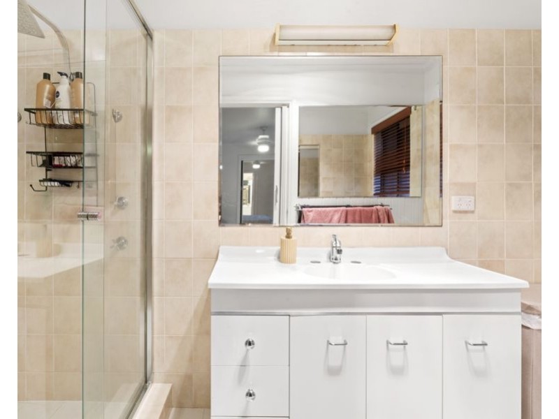 6/128 Cotlew Street, Ashmore QLD 4214