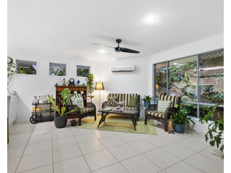 16 Corymbia Way, Molendinar QLD 4214