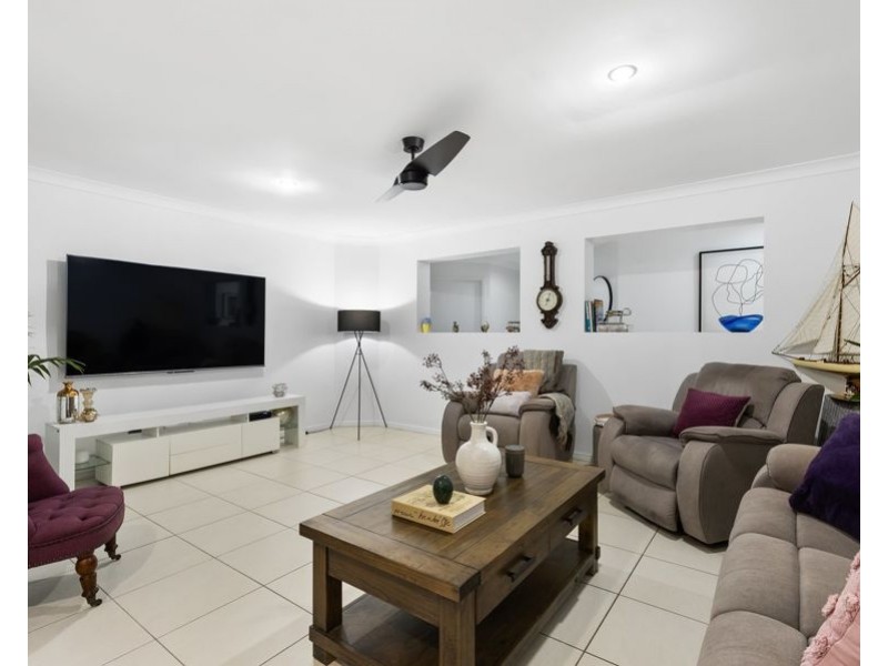 16 Corymbia Way, Molendinar QLD 4214