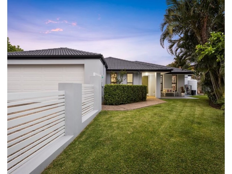 16 Corymbia Way, Molendinar QLD 4214