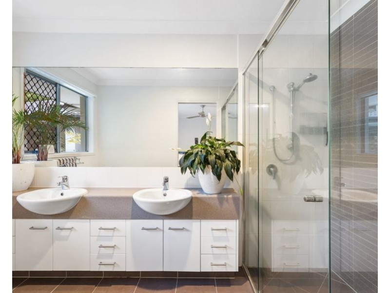 16 Corymbia Way, Molendinar QLD 4214