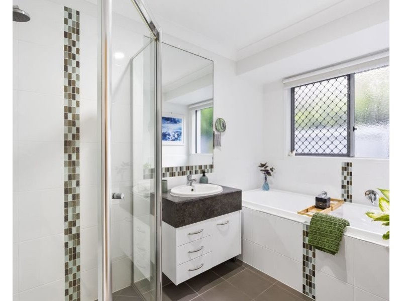 16 Corymbia Way, Molendinar QLD 4214