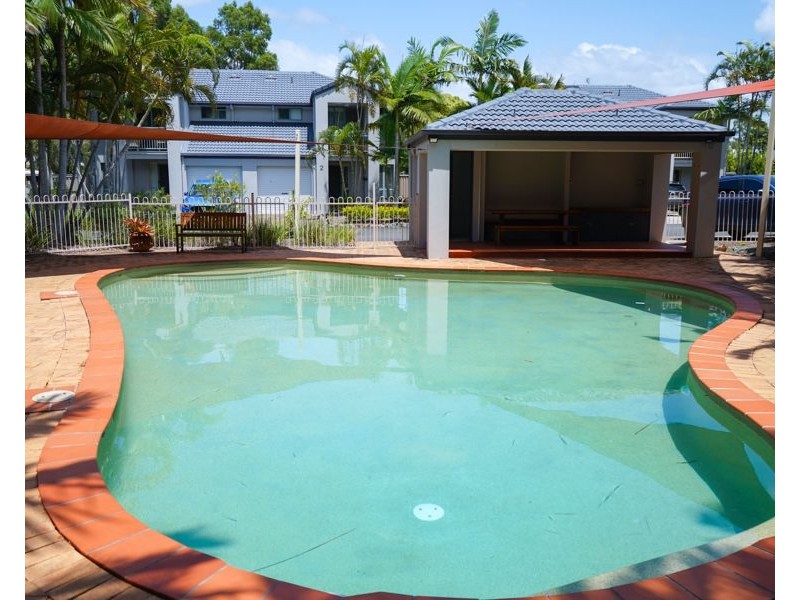12/191 Greenacre Drive, Arundel QLD 4214