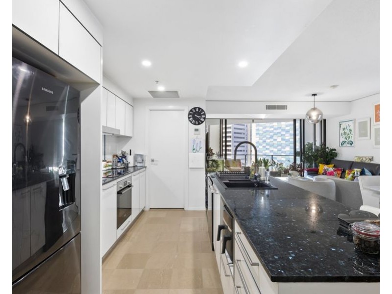 1905/22 Surf Parade, Broadbeach QLD 4218