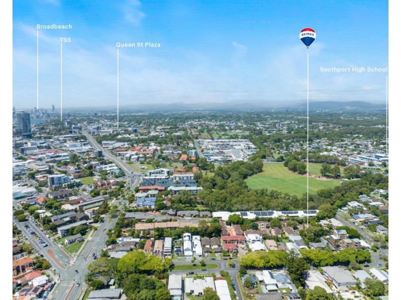 2/57 Worendo Street, Southport QLD 4215