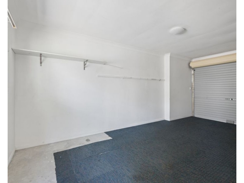 2/57 Worendo Street, Southport QLD 4215